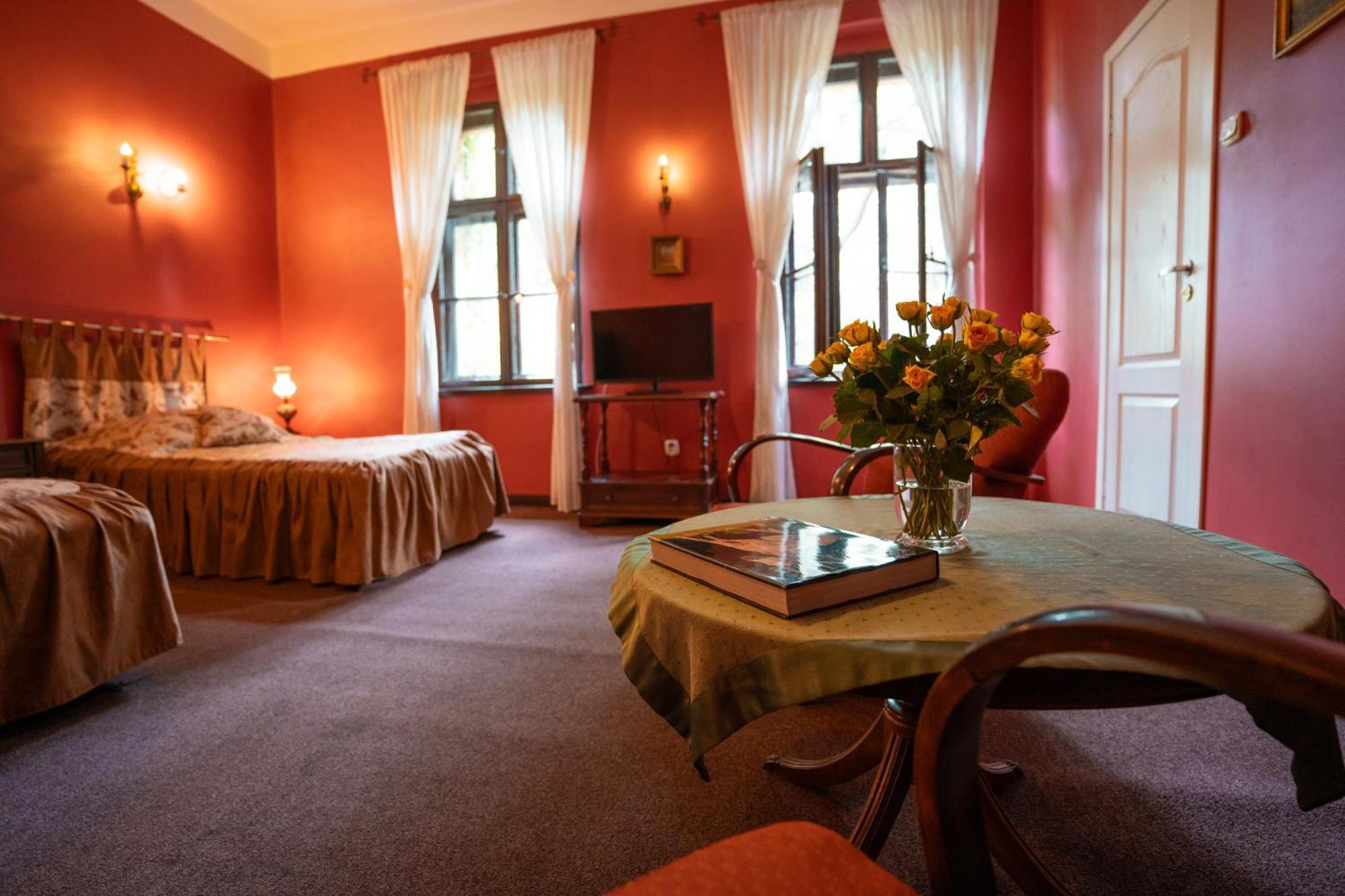 Palac Baborowko Szamotuły Extérieur photo